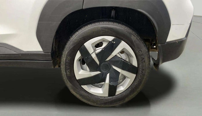 2023 Nissan MAGNITE XE, Petrol, Manual, 13,559 km, Left Rear Wheel