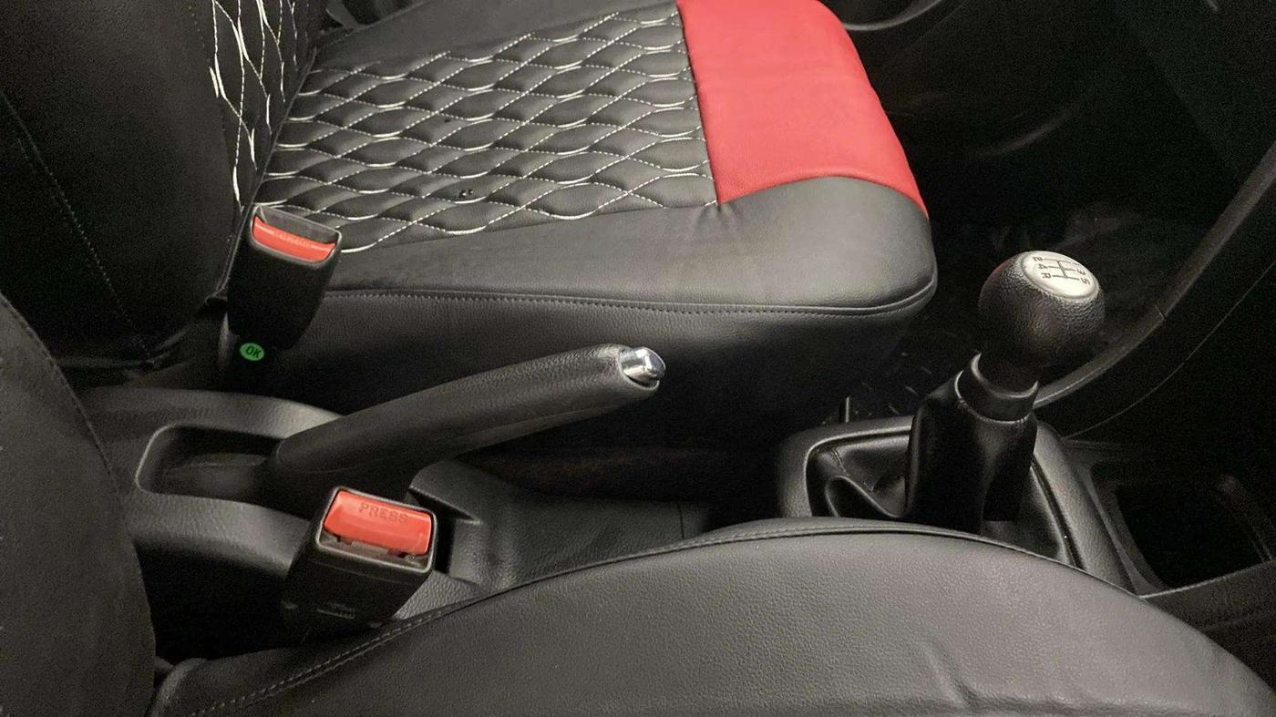 2017 Maruti Swift VXI O, Petrol, Manual, 96,788 km, Gear Lever