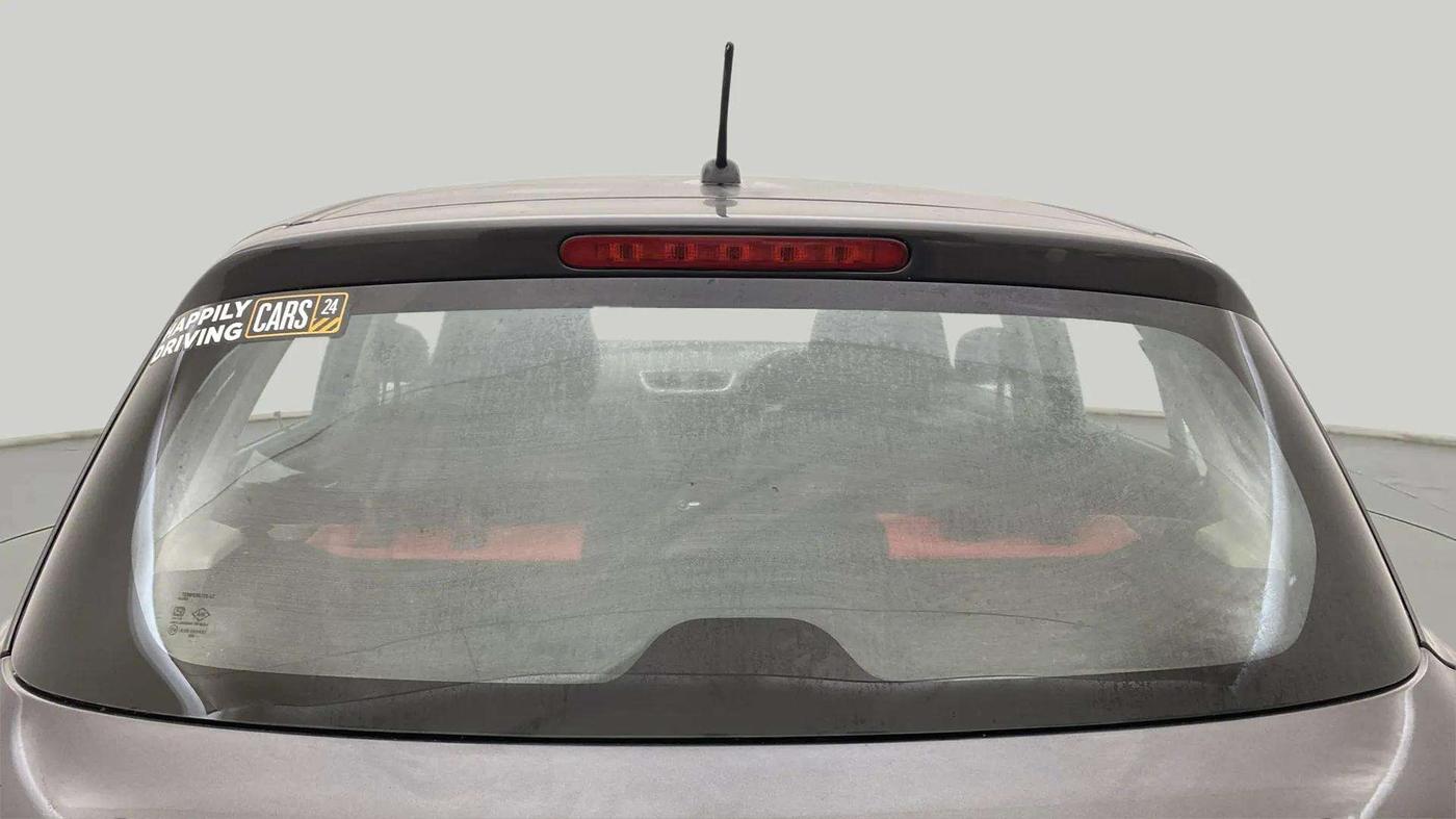 2017 Maruti Swift VXI O, Petrol, Manual, 96,788 km, Rear Windshield