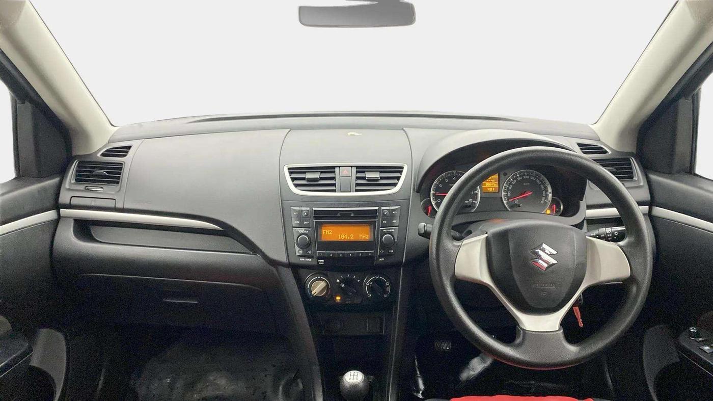 2017 Maruti Swift VXI O, Petrol, Manual, 96,788 km, Dashboard