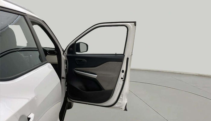 2021 Nissan MAGNITE XE, Petrol, Manual, 23,494 km, RHS Front Door
