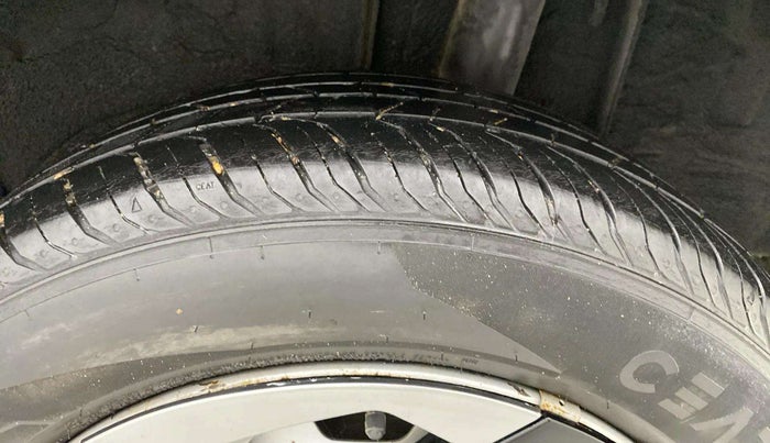 2021 Nissan MAGNITE XE, Petrol, Manual, 23,494 km, Left Rear Tyre Tread