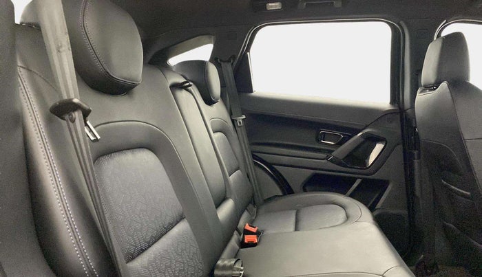 2023 Tata Harrier XZ PLUS 2.0L DARK EDITION, Diesel, Manual, 32,303 km, Right Side Rear Door Cabin