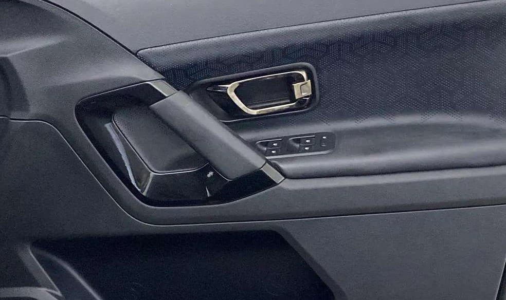 2023 Tata Harrier XZ PLUS 2.0L DARK EDITION, Diesel, Manual, 32,303 km, Driver Side Door Panels Control