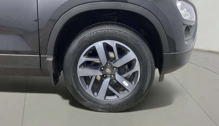 2023 Tata Harrier XZ PLUS 2.0L DARK EDITION, Diesel, Manual, 32,303 km, Right Front Wheel