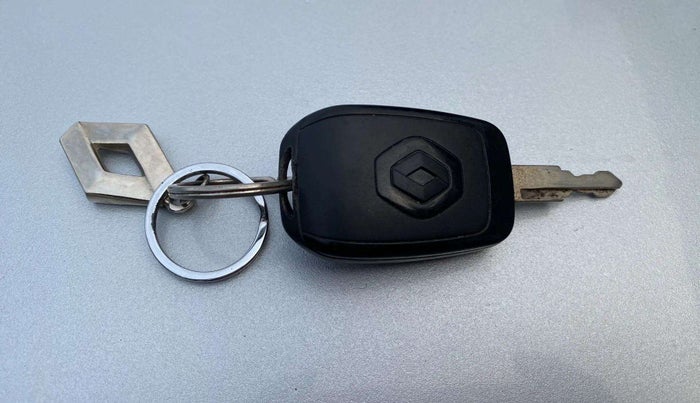 2022 Renault Kwid RXL, Petrol, Manual, 17,282 km, Key Close Up