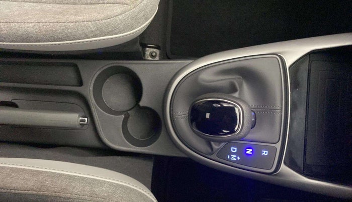 2022 Hyundai GRAND I10 NIOS ASTA AMT 1.2 KAPPA VTVT, Petrol, Automatic, 22,155 km, Gear Lever