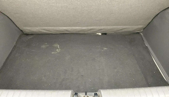 2022 Hyundai GRAND I10 NIOS MAGNA AMT 1.2 KAPPA VTVT, Petrol, Automatic, 11,979 km, Boot Inside