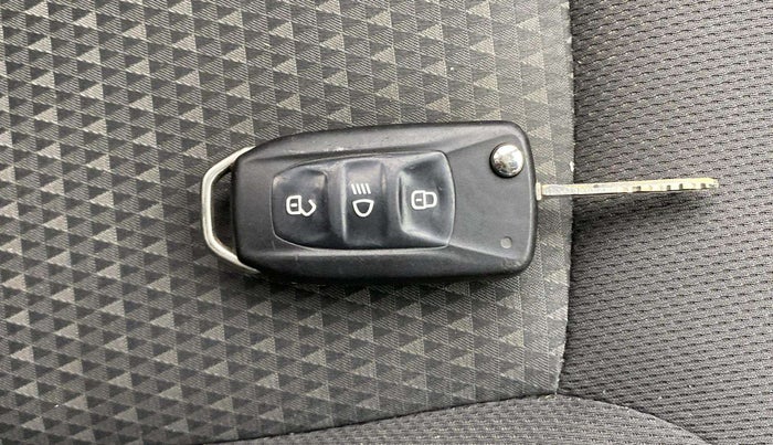 2018 Tata Tiago XZA PETROL, Petrol, Automatic, 55,491 km, Key Close Up