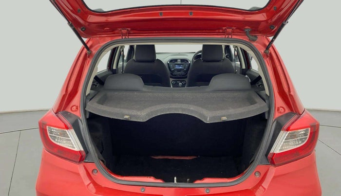 2018 Tata Tiago XZA PETROL, Petrol, Automatic, 55,491 km, Boot Inside