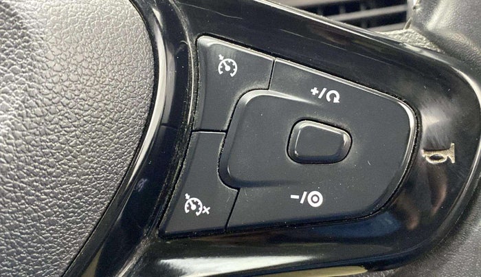 2020 Tata NEXON XZ PLUS (O) DIESEL DUAL TONE, Diesel, Manual, 86,206 km, Adaptive Cruise Control