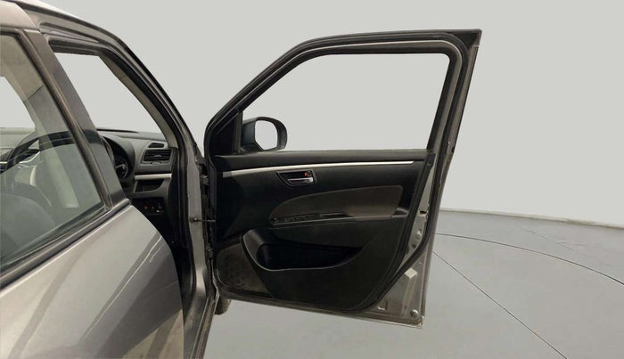 2014 Maruti Swift VXI, Petrol, Manual, 80,816 km, RHS Front Door