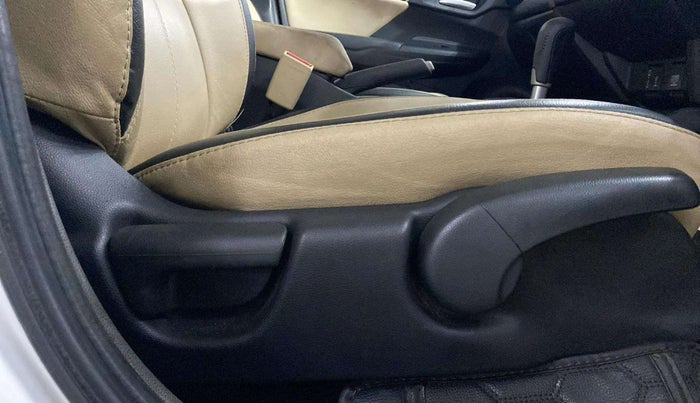 2020 Honda Jazz 1.2L I-VTEC ZX CVT, Petrol, Automatic, 31,296 km, Driver Side Adjustment Panel