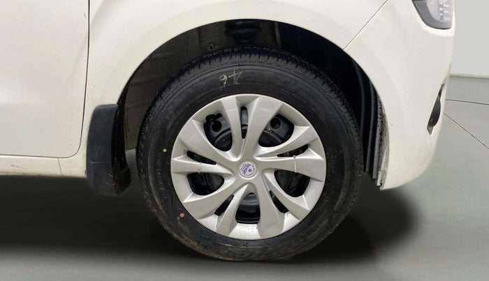 2019 Maruti New Wagon-R VXI 1.2, CNG, Manual, 50,251 km, Right Front Wheel