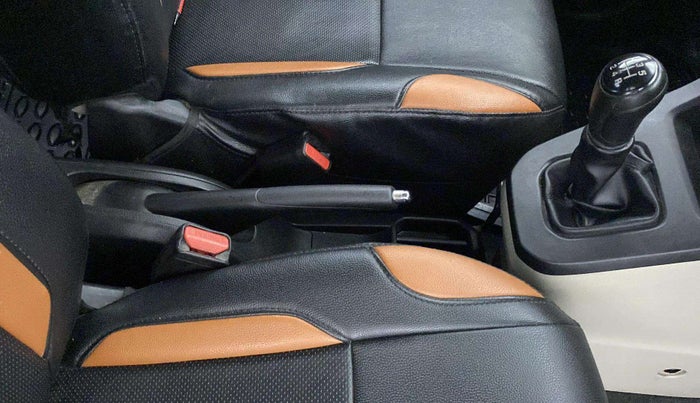 2019 Maruti New Wagon-R VXI 1.2, CNG, Manual, 50,251 km, Gear Lever