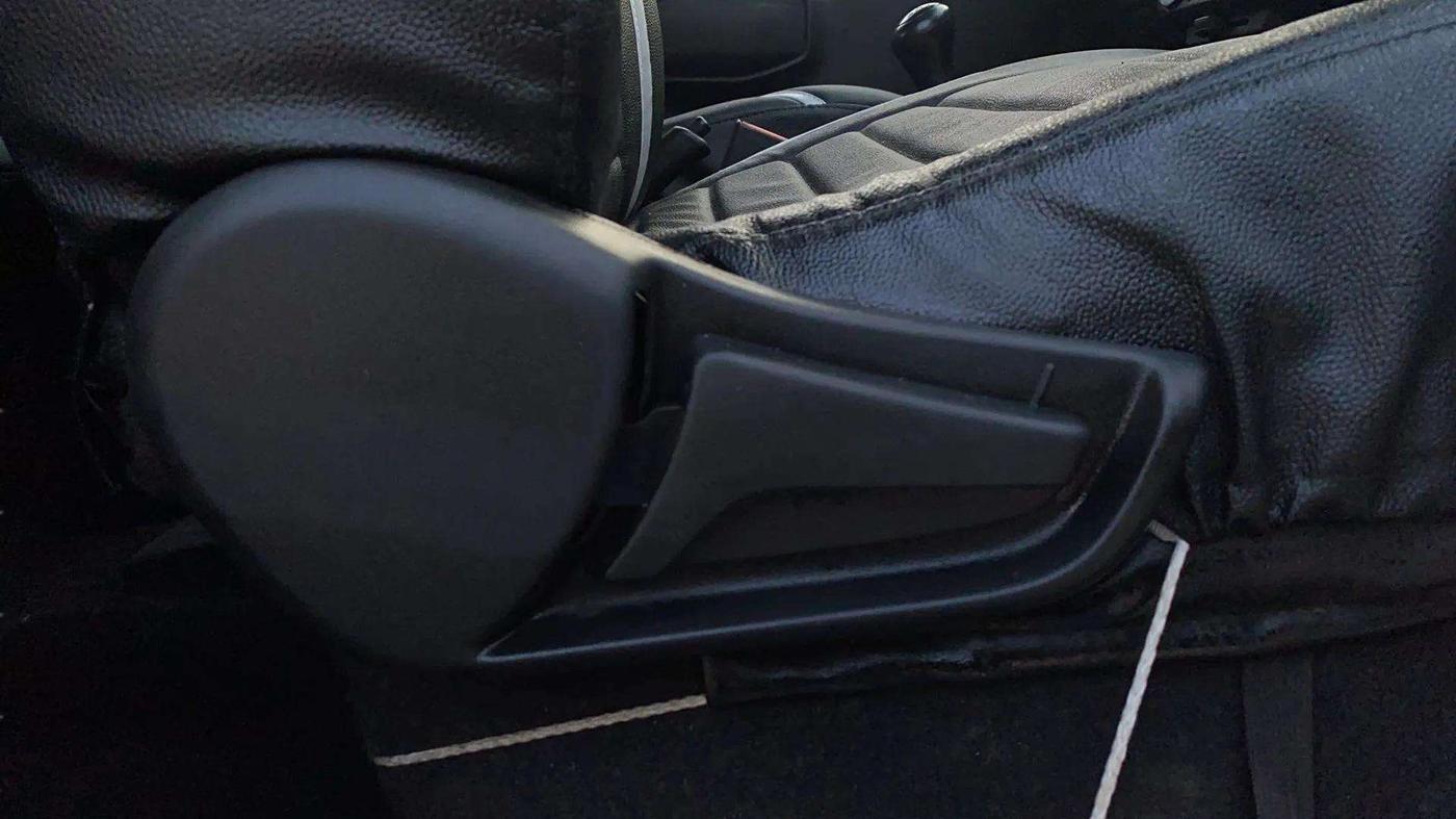 2019 Maruti S PRESSO VXI, Petrol, Manual, 97,576 km, Driver Side Adjustment Panel