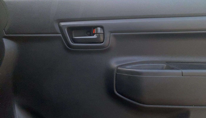 2019 Maruti S PRESSO VXI, Petrol, Manual, 97,576 km, Driver Side Door Panels Control