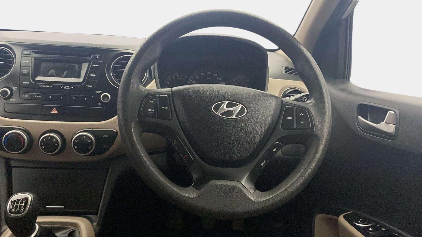2014 Hyundai Xcent S (O) 1.2, Petrol, Manual, 40,096 km, Steering Wheel Close Up