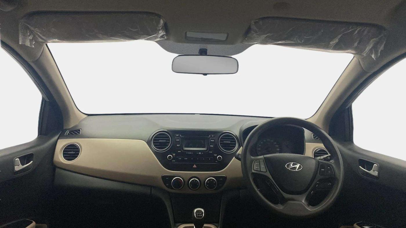 2014 Hyundai Xcent S (O) 1.2, Petrol, Manual, 40,096 km, Dashboard