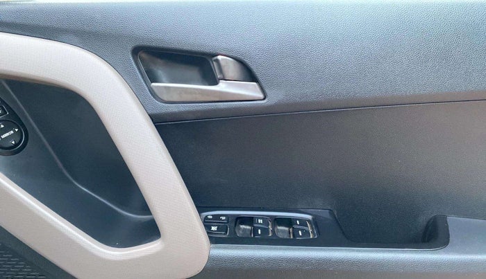 2018 Hyundai Creta SX PLUS AT 1.6 PETROL, Petrol, Automatic, 84,357 km, Driver Side Door Panels Control