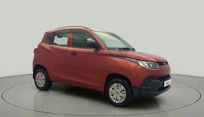 2017 Mahindra Kuv100 K2 6 STR, Petrol, Manual, 27,549 km, Right Front Diagonal