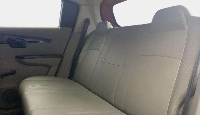 2017 Mahindra Kuv100 K2 6 STR, Petrol, Manual, 27,549 km, Right Side Rear Door Cabin