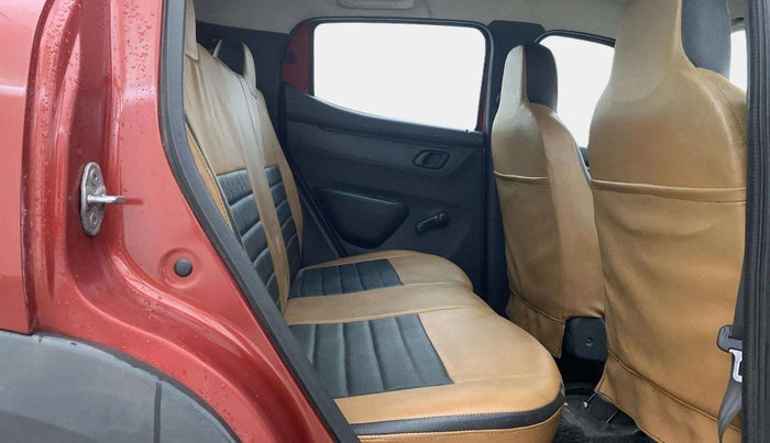 2016 Renault Kwid RXT 0.8, Petrol, Manual, 39,120 km, Right Side Rear Door Cabin