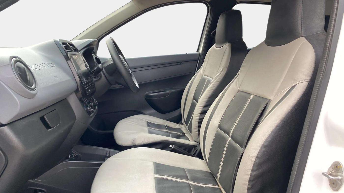 2020 Renault Kwid RXT 1.0 AMT, Petrol, Automatic, 36,849 km, Right Side Front Door Cabin