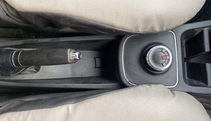 2020 Renault Kwid RXT 1.0 AMT, Petrol, Automatic, 36,849 km, Gear Lever