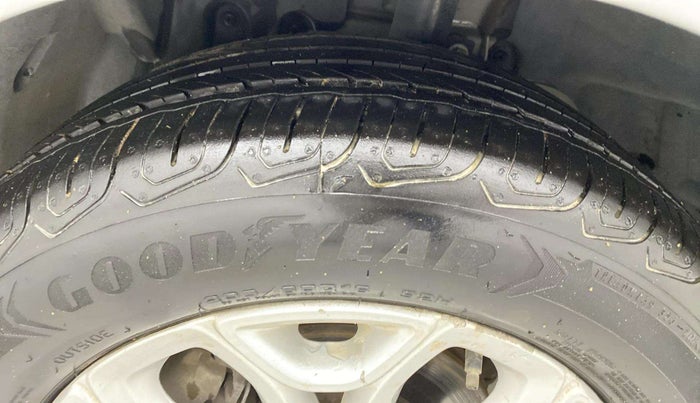 2016 Ford Ecosport TITANIUM 1.5L PETROL AT, Petrol, Automatic, 38,148 km, Left Front Tyre Tread