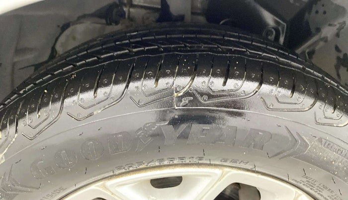 2016 Ford Ecosport TITANIUM 1.5L PETROL AT, Petrol, Automatic, 38,148 km, Right Front Tyre Tread