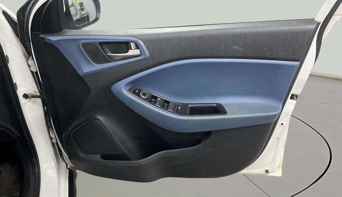 2015 Hyundai i20 Active 1.2 S, Petrol, Manual, 62,342 km, Driver Side Door Panels Control