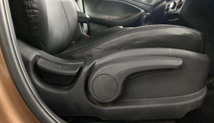 2016 Hyundai i20 Active 1.2 S, Petrol, Manual, 56,446 km, Driver Side Adjustment Panel