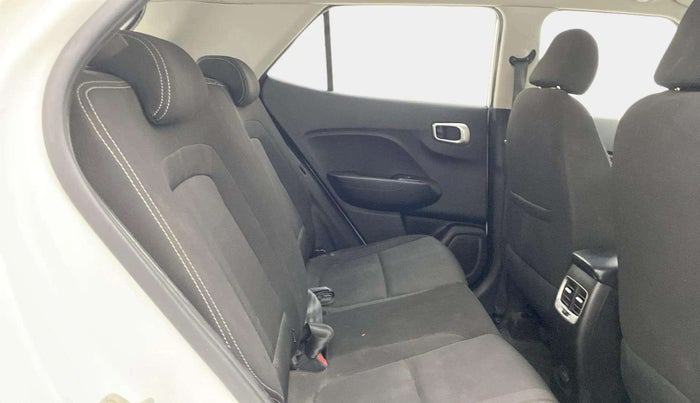 2019 Hyundai VENUE SX PLUS 1.0 TURBO DCT, Petrol, Automatic, 73,363 km, Right Side Rear Door Cabin