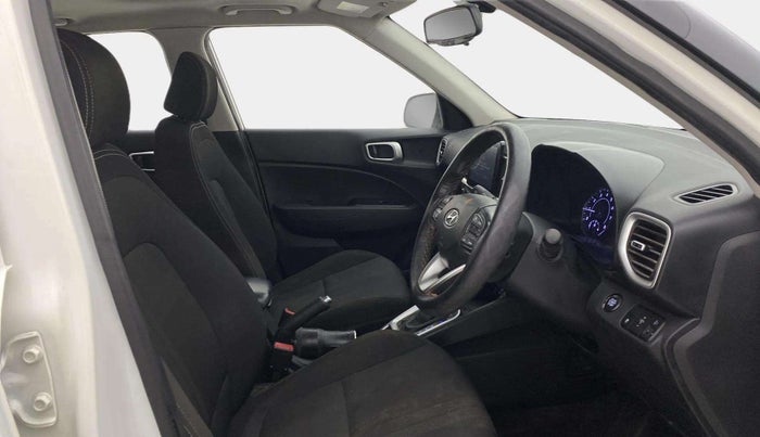 2019 Hyundai VENUE SX PLUS 1.0 TURBO DCT, Petrol, Automatic, 73,363 km, Right Side Front Door Cabin