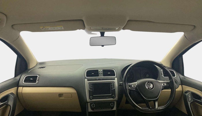 2017 Volkswagen Polo HIGHLINE1.2L, Petrol, Manual, 91,783 km, Dashboard