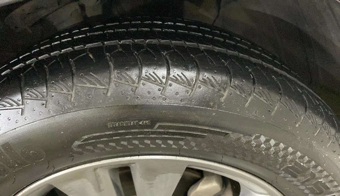 2022 KIA SELTOS HTX IVT 1.5 PETROL, Petrol, Automatic, 75,634 km, Right Front Tyre Tread