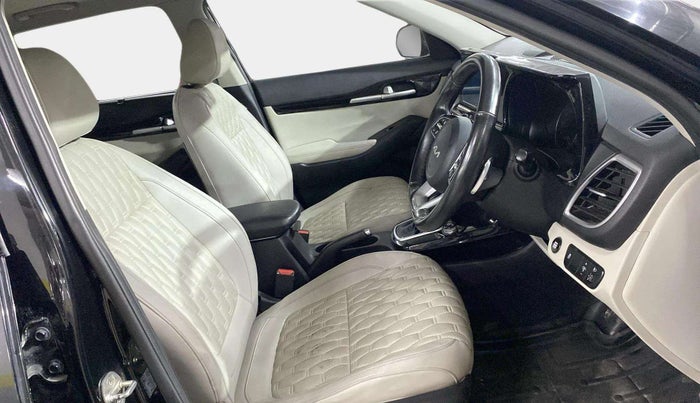 2022 KIA SELTOS HTX IVT 1.5 PETROL, Petrol, Automatic, 75,634 km, Right Side Front Door Cabin