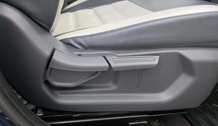 2021 Hyundai GRAND I10 NIOS SPORTZ AMT 1.2 KAPPA VTVT, Petrol, Automatic, 47,764 km, Driver Side Adjustment Panel
