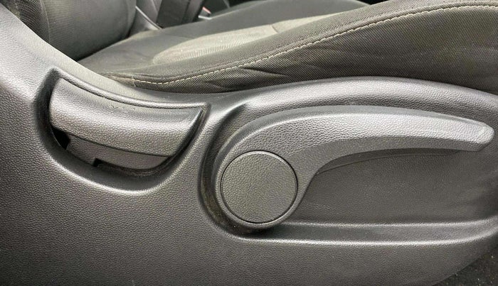 2017 Hyundai Creta SX PLUS AT 1.6 PETROL, Petrol, Automatic, 65,506 km, Driver Side Adjustment Panel