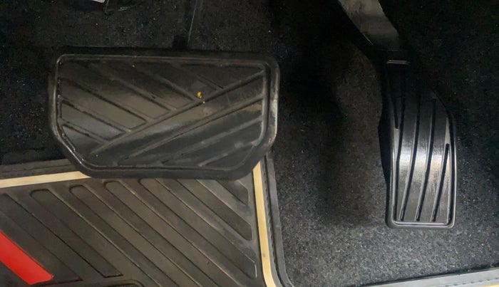 2021 Maruti Vitara Brezza ZXI AT SHVS, Petrol, Automatic, 39,230 km, Pedals