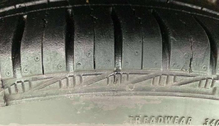 2015 Honda Amaze 1.2L I-VTEC S, Petrol, Manual, 73,210 km, Right Rear Tyre Tread
