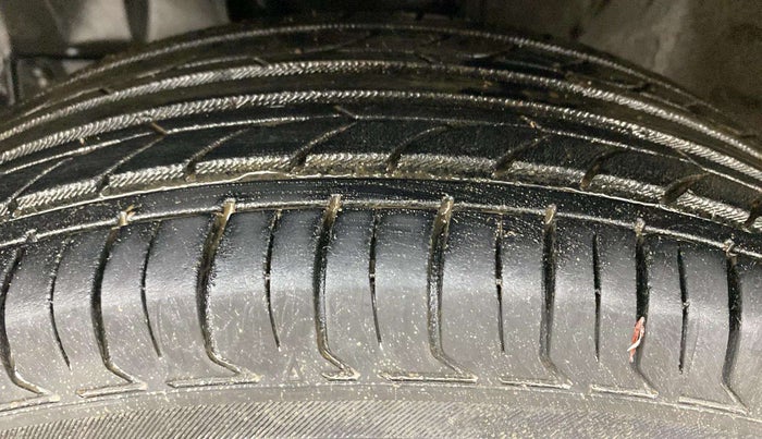 2019 Maruti New Wagon-R ZXI 1.2 AMT, Petrol, Automatic, 51,101 km, Left Front Tyre Tread