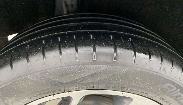 2019 Maruti Baleno ALPHA CVT PETROL 1.2, Petrol, Automatic, 58,135 km, Right Rear Tyre Tread