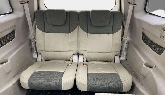 2018 Mahindra XUV500 W9, Diesel, Manual, 91,046 km, Third Seat Row ( optional )