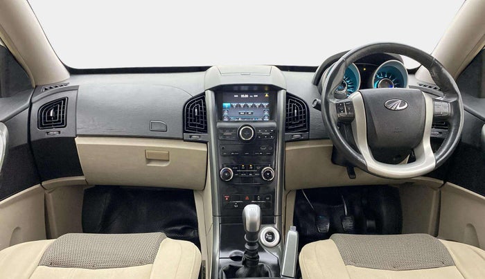 2018 Mahindra XUV500 W9, Diesel, Manual, 91,046 km, Dashboard