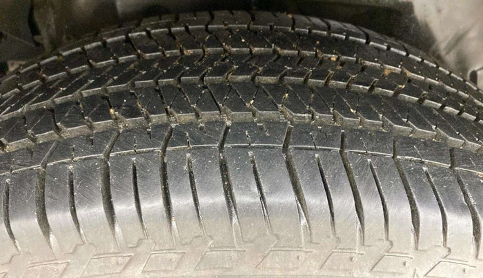 2018 Mahindra XUV500 W9, Diesel, Manual, 91,046 km, Right Rear Tyre Tread