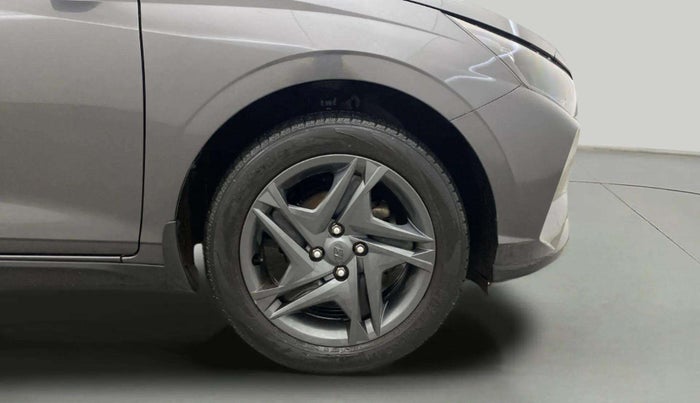 2021 Hyundai NEW I20 SPORTZ 1.2 MT, Petrol, Manual, 31,863 km, Right Front Wheel