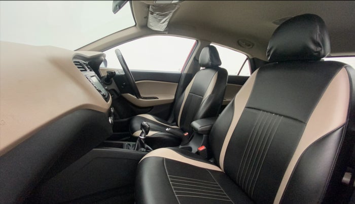 2016 Hyundai Elite i20 ASTA 1.4 CRDI (O), Diesel, Manual, 75,431 km, Right Side Front Door Cabin