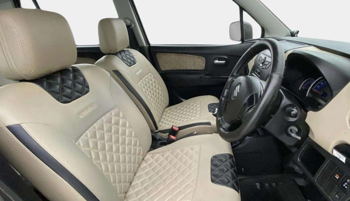 2017 Maruti Wagon R 1.0 VXI, Petrol, Manual, 30,441 km, Right Side Front Door Cabin